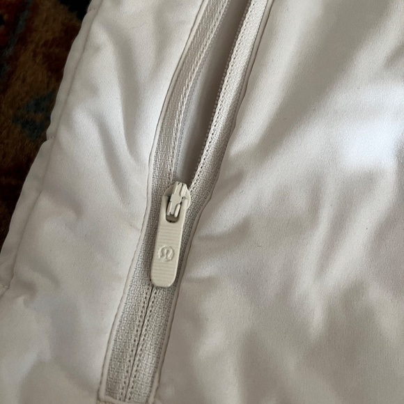 Lululemon Dynamic Movement Hoodie ivory 8 puffer pull on - Picture 3 of 7